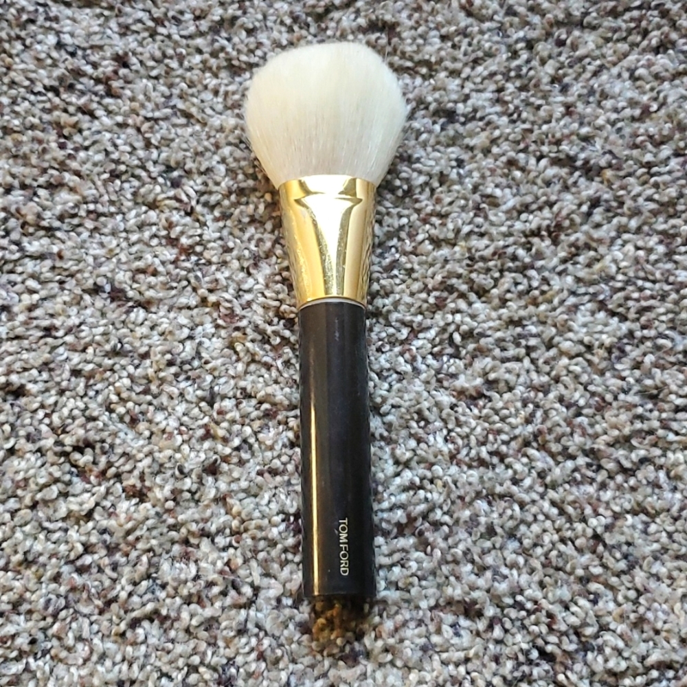Tom Ford Bronzing Brush 05